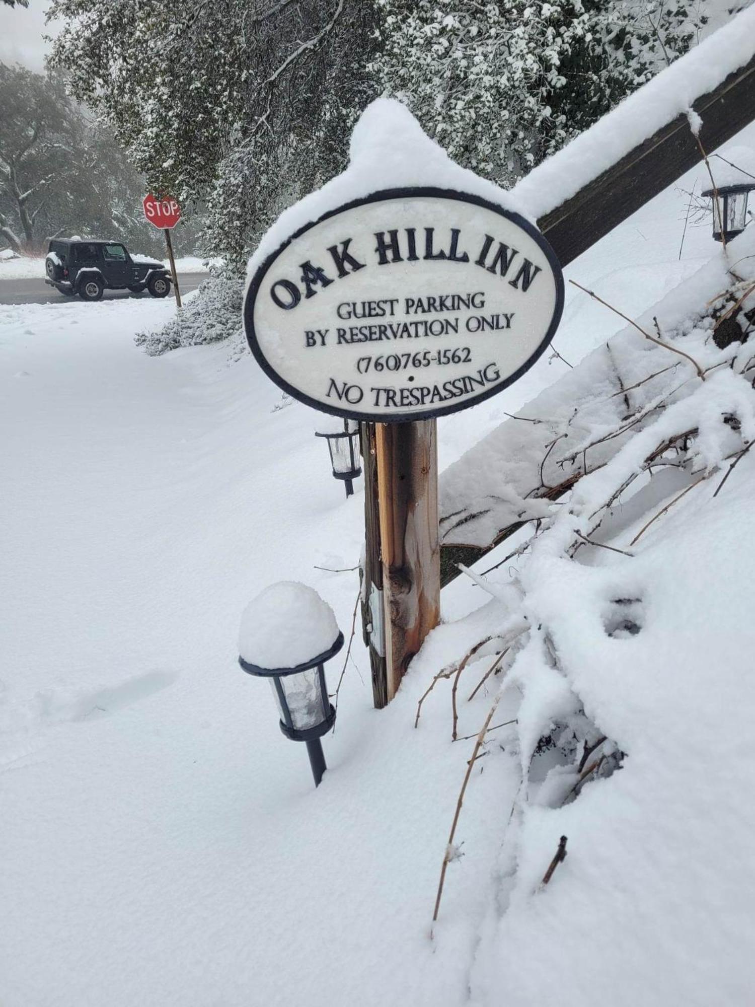 Oak Hill Inn 朱利安 外观 照片